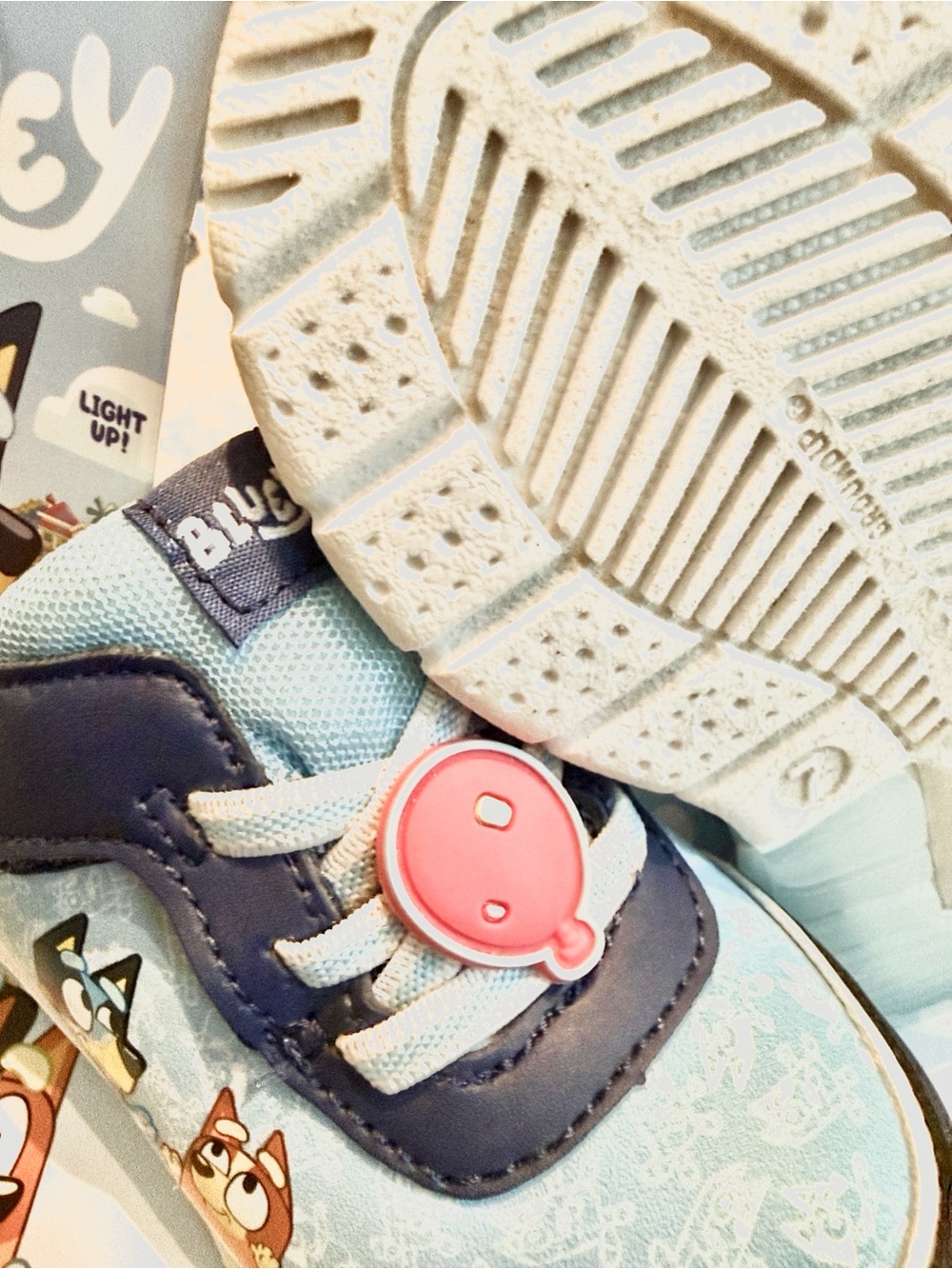 7Toddler “Light-Up” Heel Kid Blue y Sneakers in Light Blue and Navy, NWBox - Picture 3 of 3